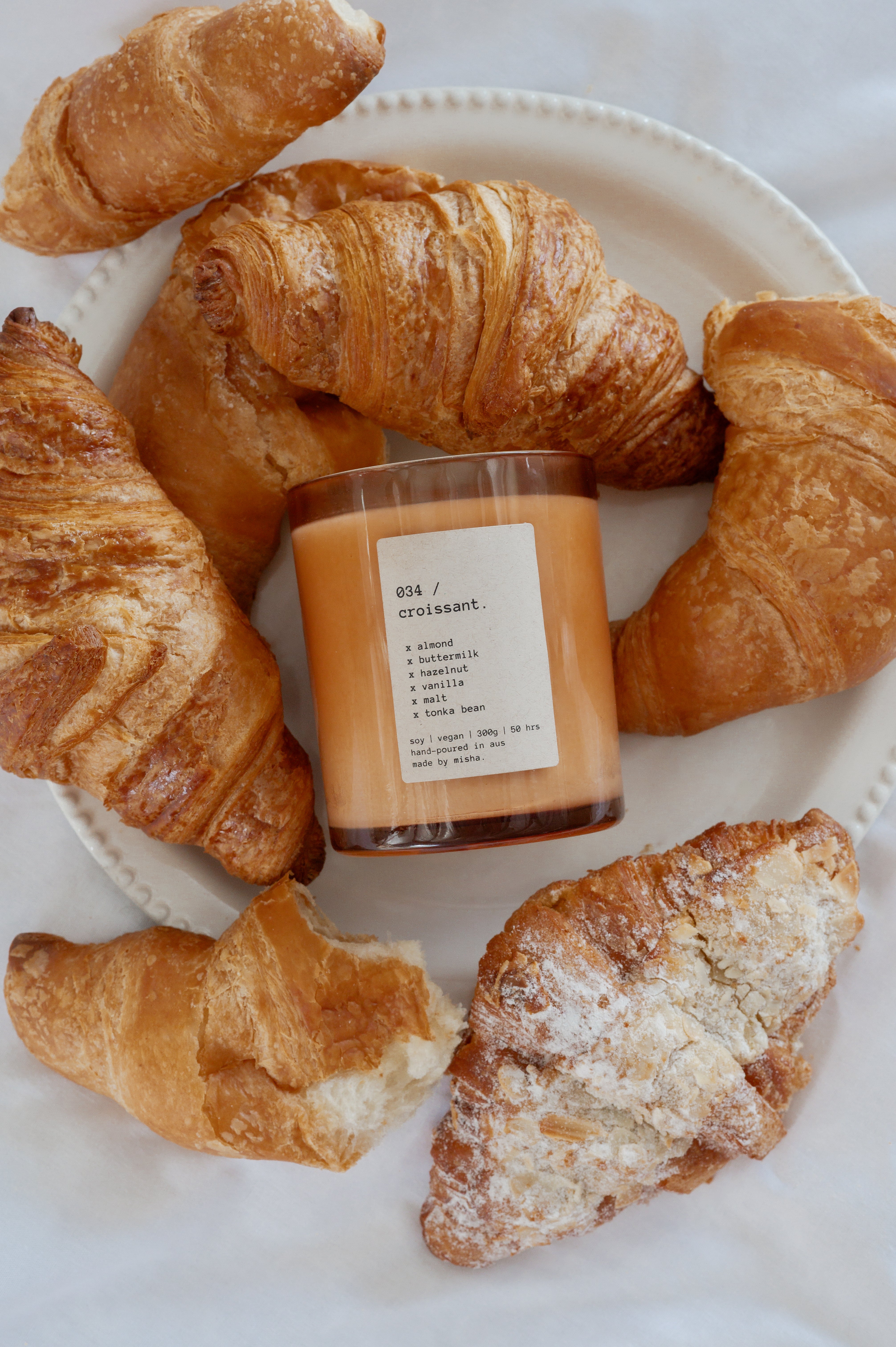 034 / croissant. (almond, buttermilk, hazelnut, vanilla)
